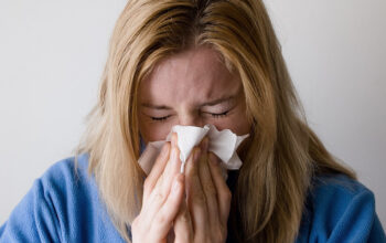 Fra pollen til ren luft: Næseskylning som allergiforsvar